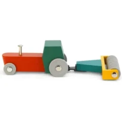 Holztraktor mit Anhängern