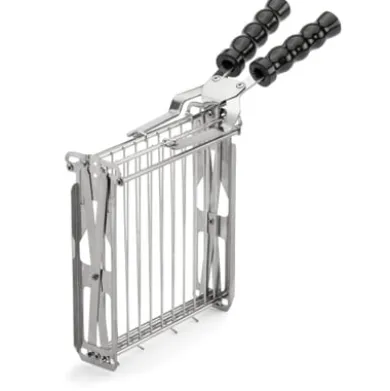 Klassischer Sandwichtoaster mit Zangen