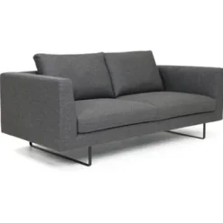 Sofa August