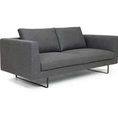 Sofa August