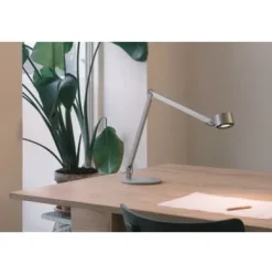 Tischleuchte w227 b Winkel alu
